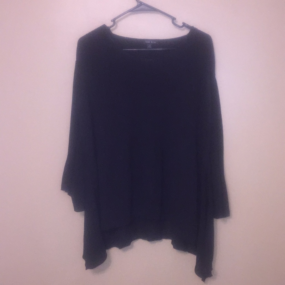 Flowy long sleeve flair